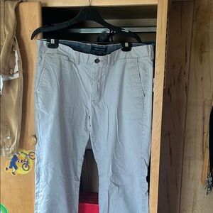 Tommy Hilfiger Gray Chinos Classic Style